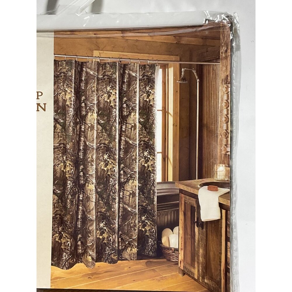 Cabela's Grand River Lodge Xtra Real Tree AP Shower Curtain